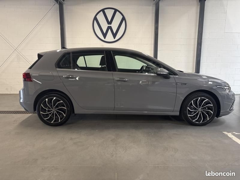 Volkswagen Golf 1.5 eTSI OPF 130ch Style DSG7 (image 3)
