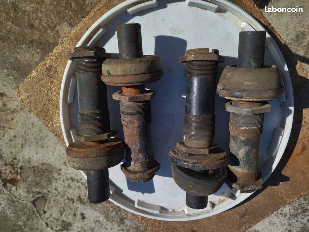 Embouts de réglage pot de suspension AMI et AK (image 2)