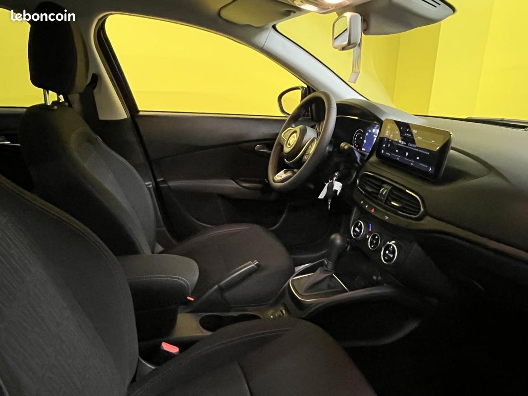 FIAT TIPO 1.5 FireFly Turbo - 130cv - BV DCT Mild Hybrid CROSS 2025 (image 18)