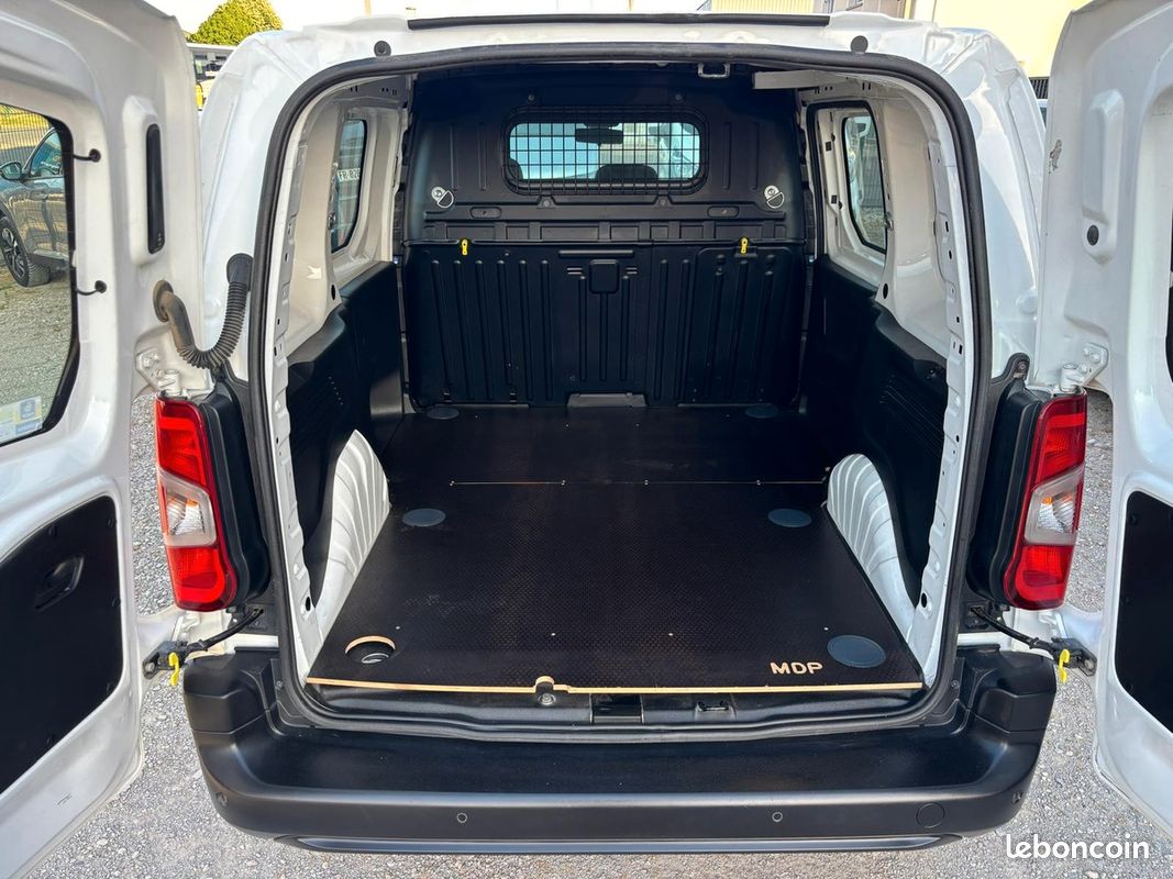 Citroën Berlingo FG BLUEHDI 130CH / EAT8 / TVA / (image 14)