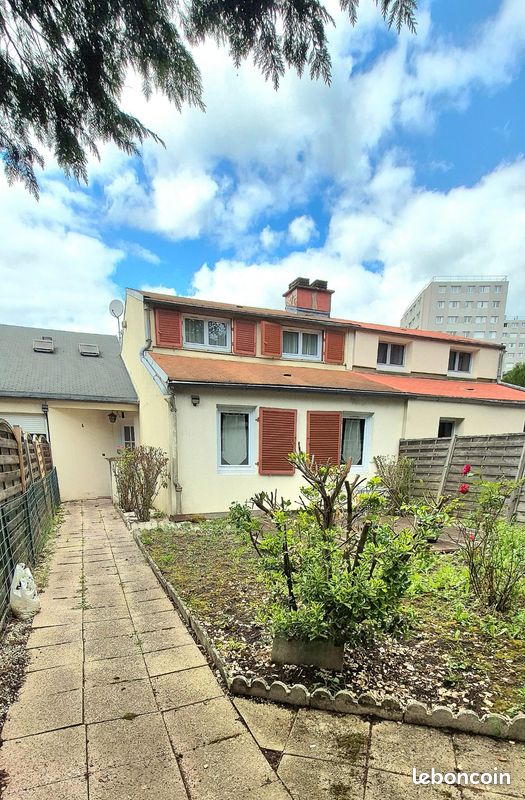 Maison 5 pièces 96 m² · à Villepinte · 96 m² · 265 000 €