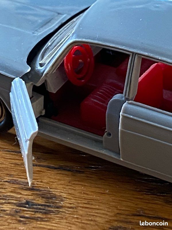 Norev ancien BMW 2000 1/43 No 70 (image 7)