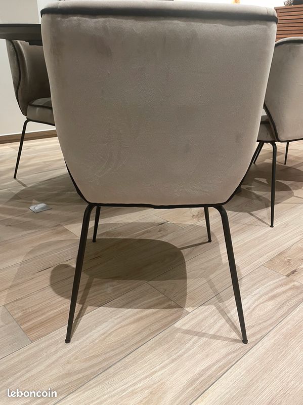 CAMERON - Lot de 4 Fauteuils Gris et Pieds Métal