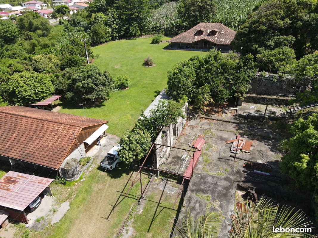 Maison 10 pièces 700 m² · à Macouba · 700 m² · 1 300 000 €