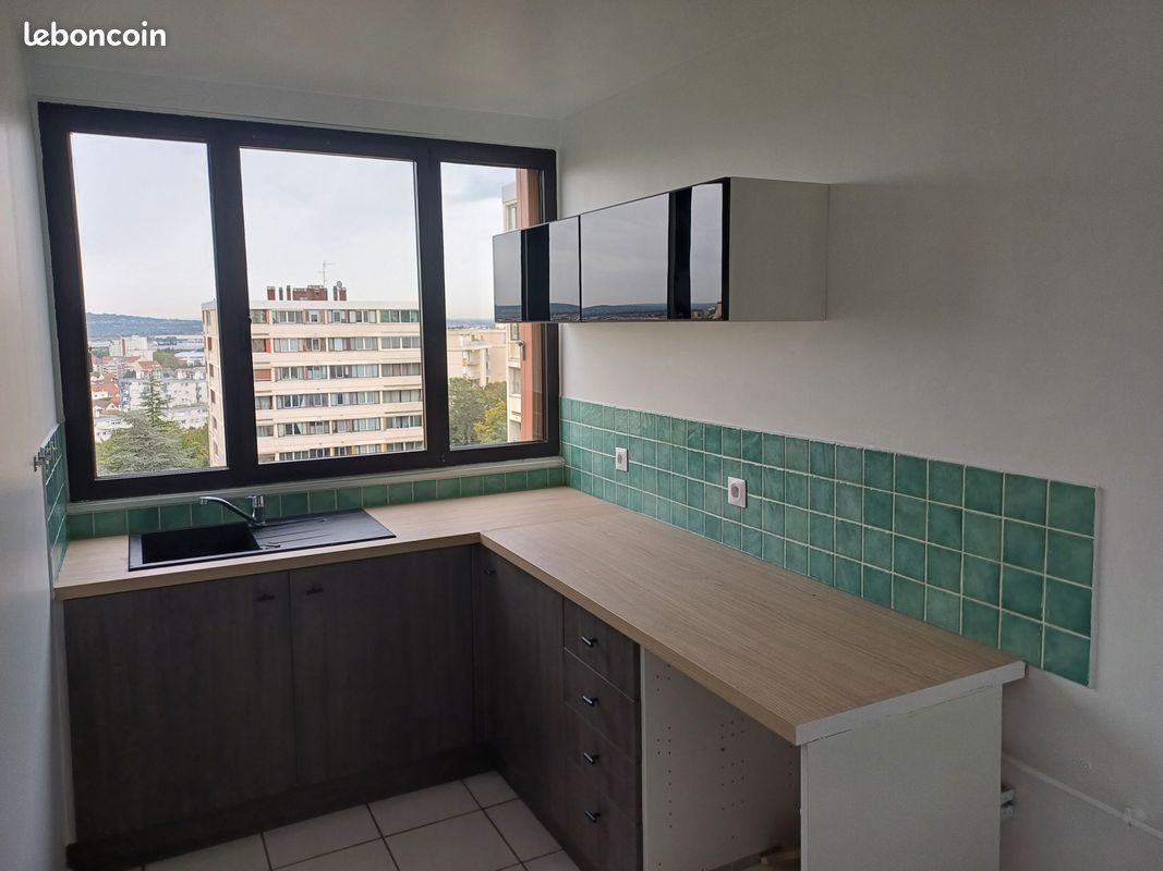 Appartement 3 pièces 56 m² · à Poissy · 56 m² · 172 000 €