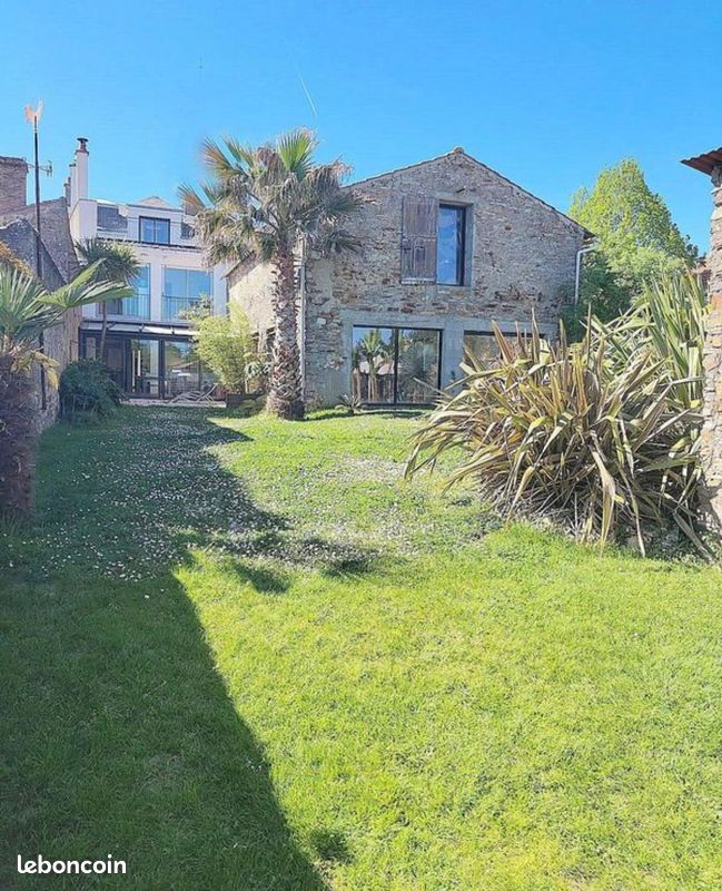 Maison 9 pièces 183 m² · à Sainte-Pazanne · 183,2 m² · 475 000 €