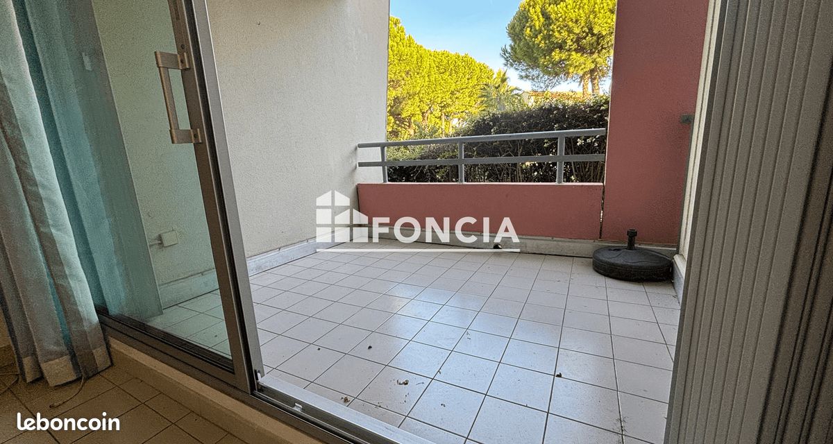 Parking 32 m² · au Grau-du-Roi · 32 m² · 162 000 €