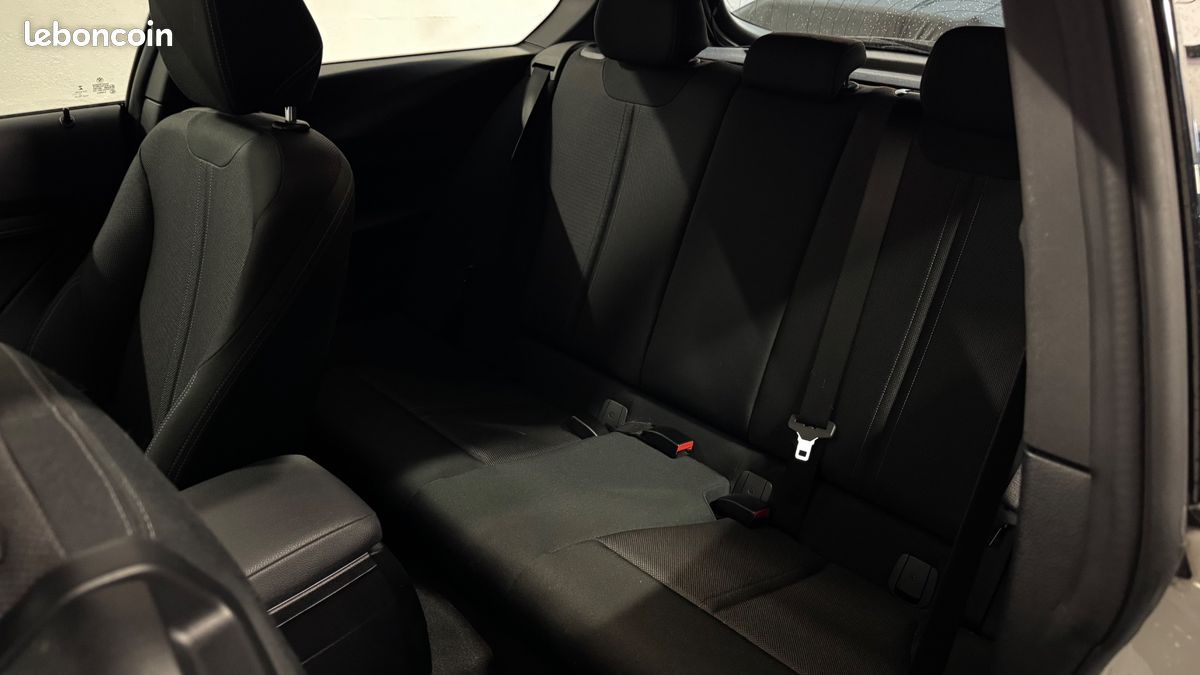 BMW SERIE 1 F21 1.5 116 D 115ch SPORT BVA - TO - CAMERA - 1ERE MAIN - ENTR. BMW (image 22)