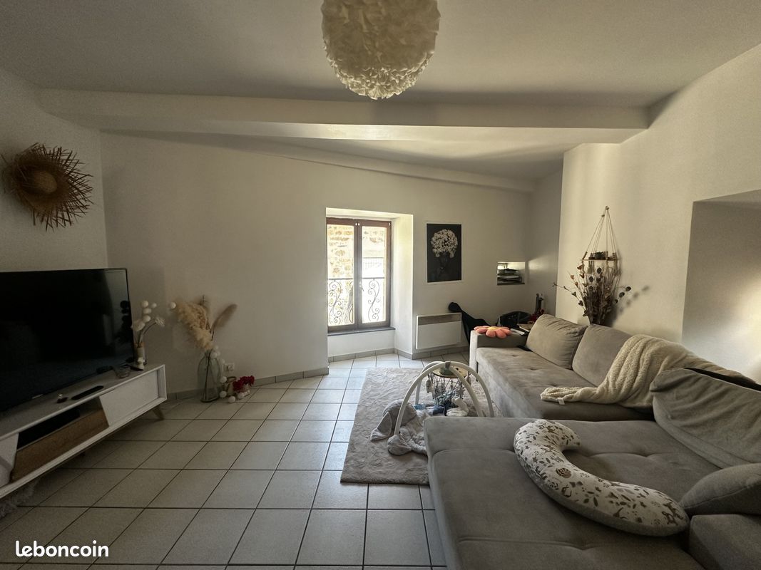 Appartement 3 pièces 74 m² · à Chanonat · 74 m² · 630 €/mois