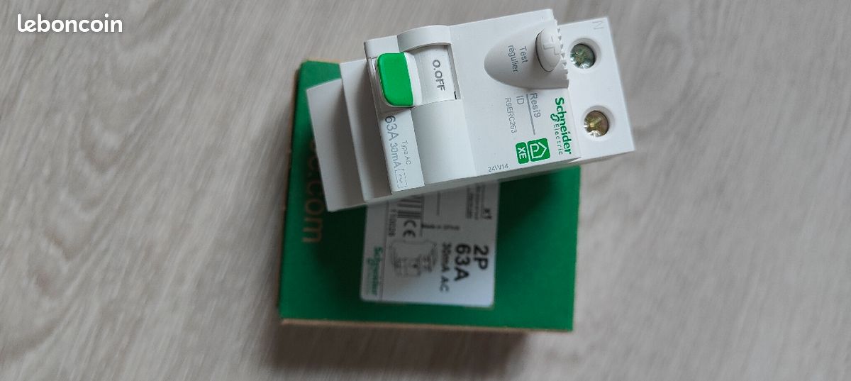 Disjoncteurs différentiels Shneider Electrique 63A / 40A (image 2)
