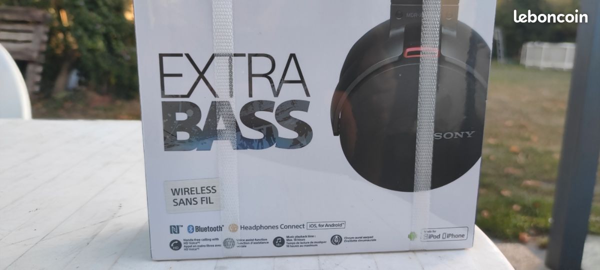 Superbe casque bluetooth Sony MDR XB950B1 Extra bass neuf encore sous blister (image 1)