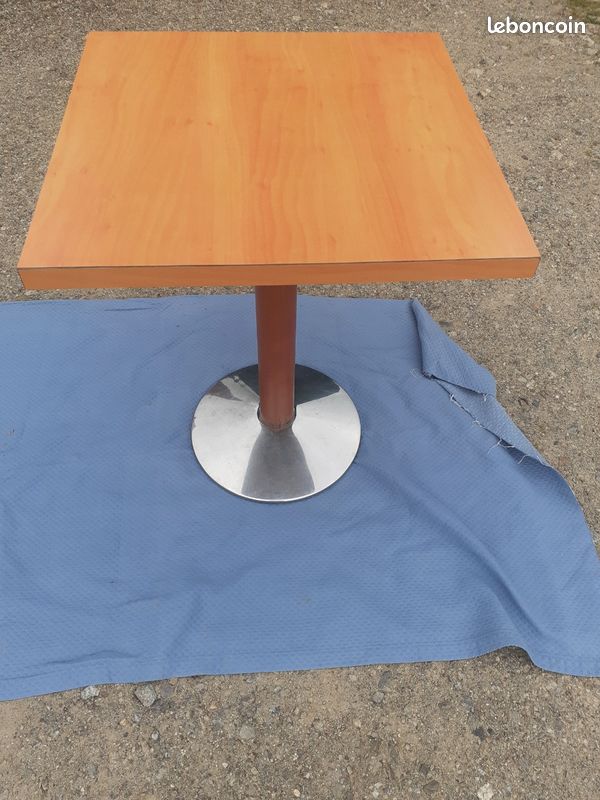 Table bistrot (image 1)