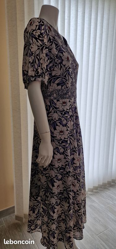 Robe UN JOUR AILLEURS T40 Vêtements