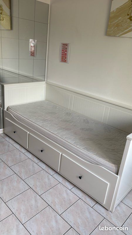Lit HEMNES Ikea (image 1)
