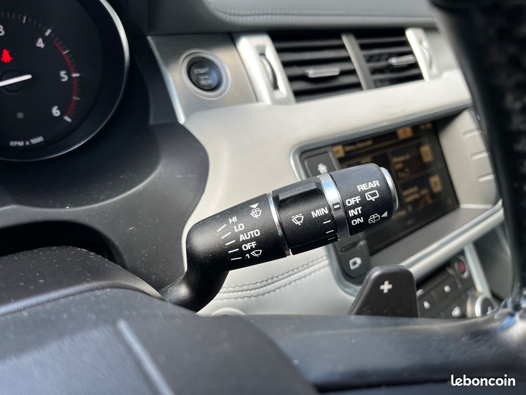 LAND ROVER Range Rover Evoque 2.0 179ch BVA 4WD AUTOBIOGRAPHY TOIT PANORAMIQUE (image 25)