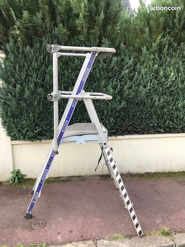 Tubesca gazelle 4 marches sur 2 roulettes (image 1)