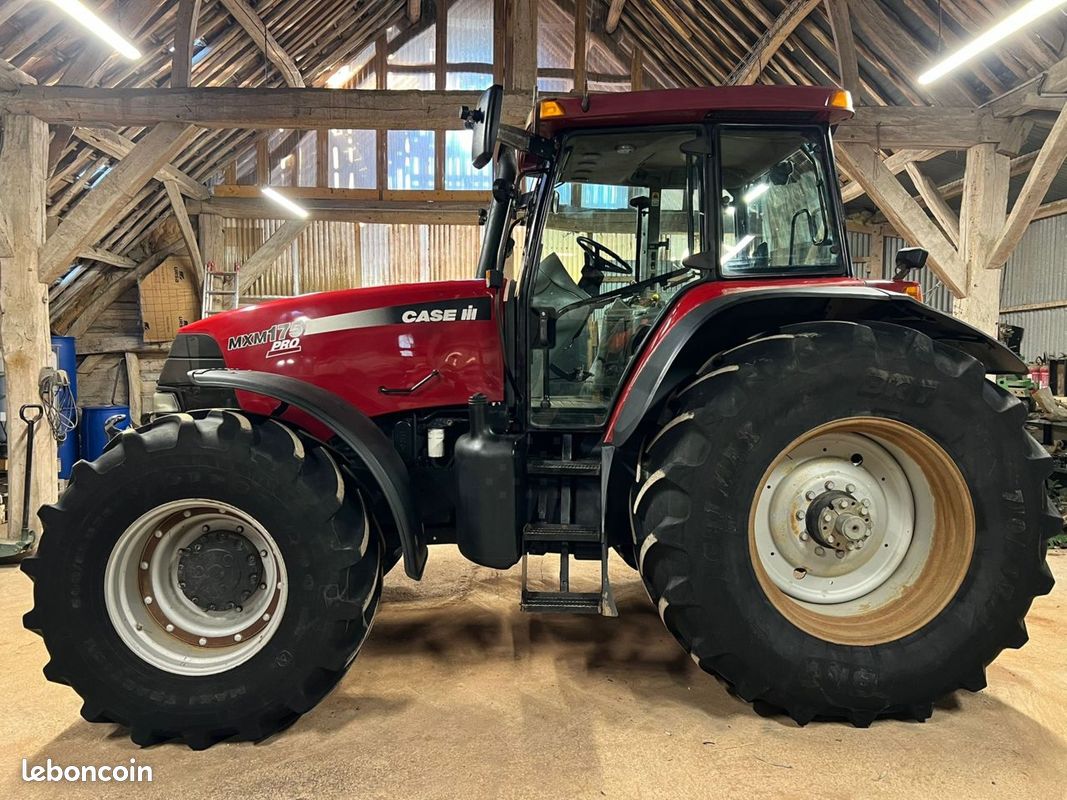 Case IH MXM 175 PRO - Tracteurs