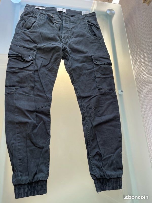 Cargo Jack and Jones noir 30/30 (image 2)