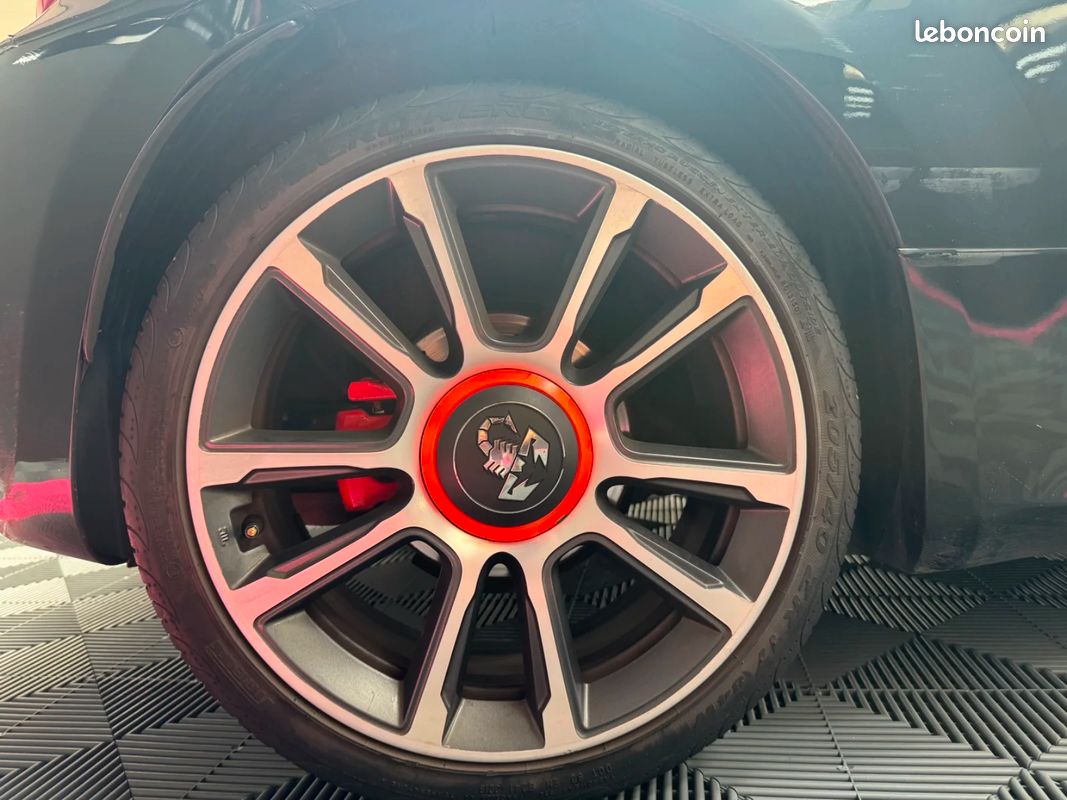 ABARTH 500 595 1.4 Multijet 165 Turismo (image 9)