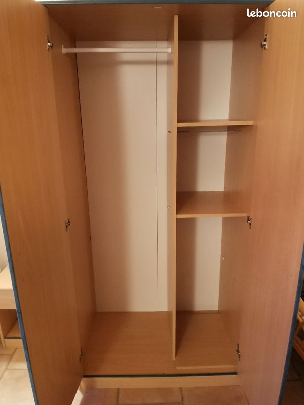 Lit armoire et table de nuit (image 2)