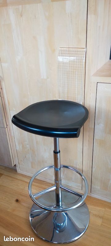 Tabouret de bar design MIRIMA (image 1)