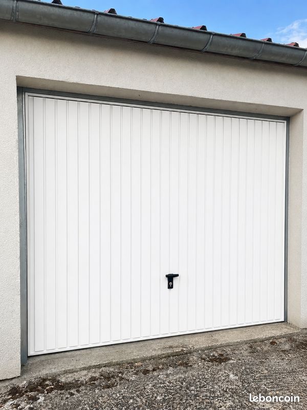 BOX 15m² avec électricité PROCHE GARE CORMEILLES EN PARISIS · à Cormeilles-en-Parisis · 18 000 €