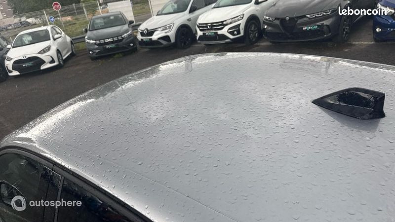 Peugeot 208 e-208 136ch GT (image 22)