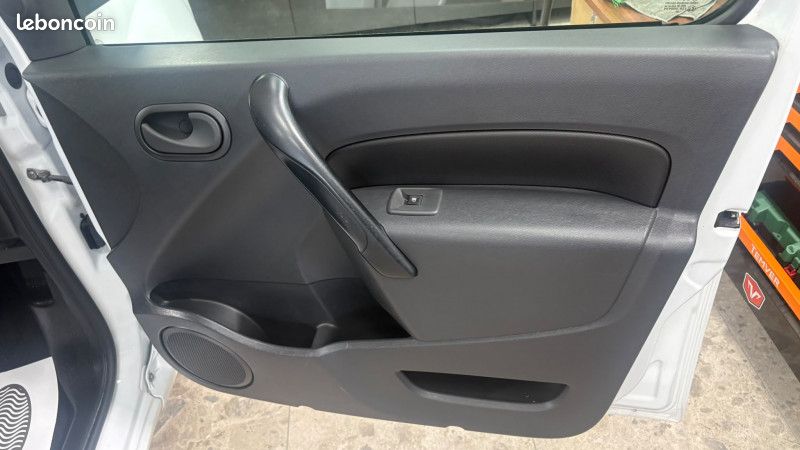 Renault KANGOO II EXPRESS ELECTRIQUE CONFORT ACHAT INTEGRAL (image 25)