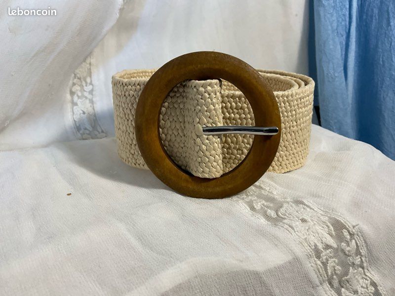 Ceinture élastique beige, boucle en bois (image 1)
