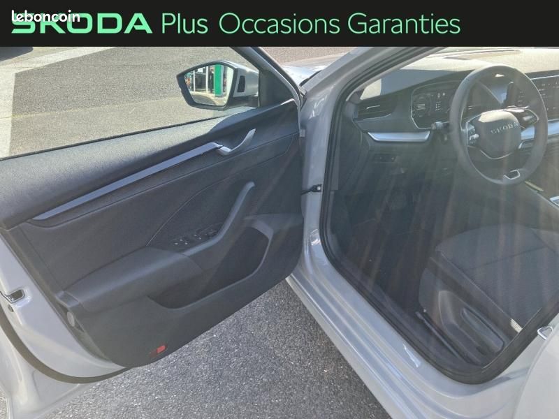 Skoda Octavia Combi 1.5 TSI ACT Hybrid 116ch Selection DSG7 (image 19)
