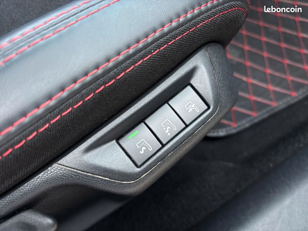 PEUGEOT 308 SW GT-LINE 130ch / Distribution à jour / Sieges Massants/Chauffants / Denon Audio / Toit Panoramique... (image 24)