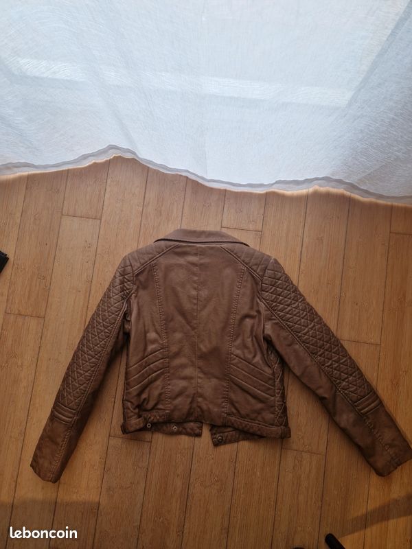 Blouson en simili cuir matelassé camel femme Bershka Taille L (image 5)