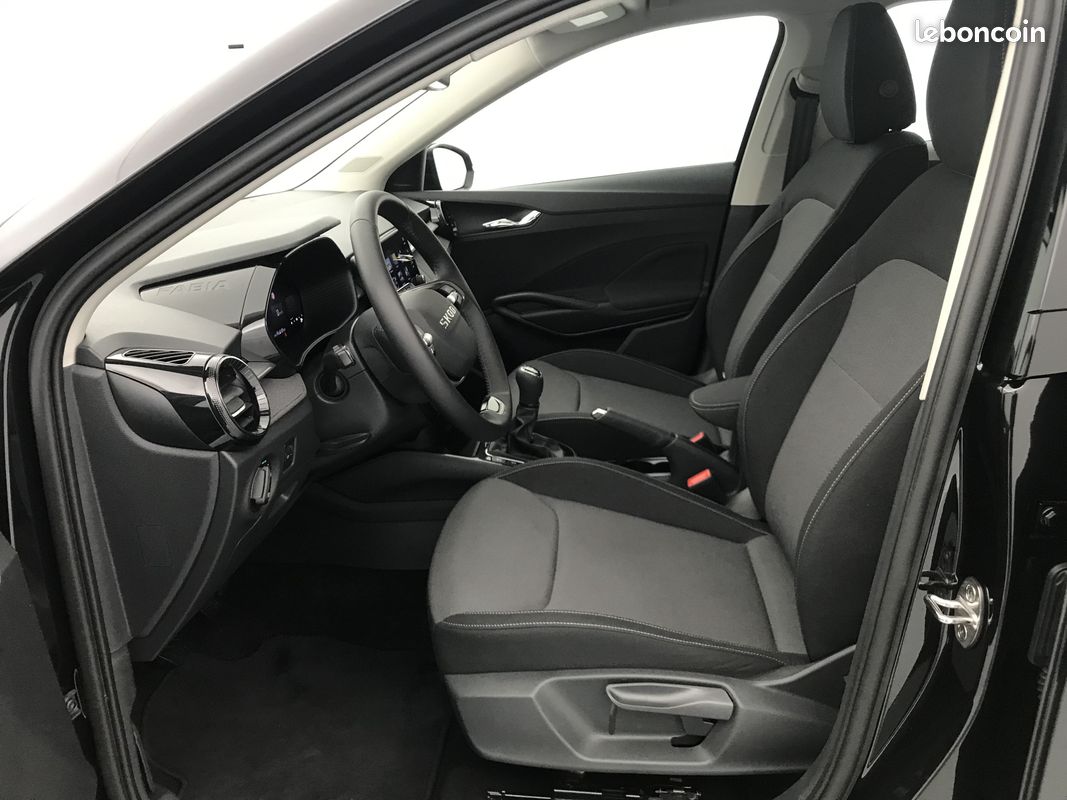 SKODA Fabia 1.0 TSI 95 ch EVO 2 BVM5 Selection (image 11)