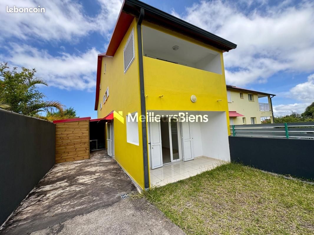 Maison 4 pièces 90 m² · à Petite-Île · 90 m² · 900 €/mois