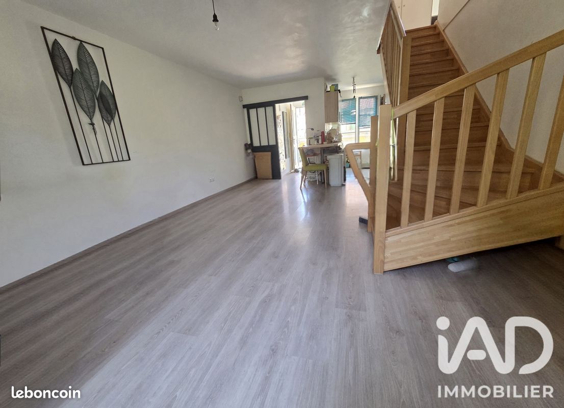 Appartement 3 pièces 83 m² · à La Chapelle-en-Serval · 83 m² · 240 000 €