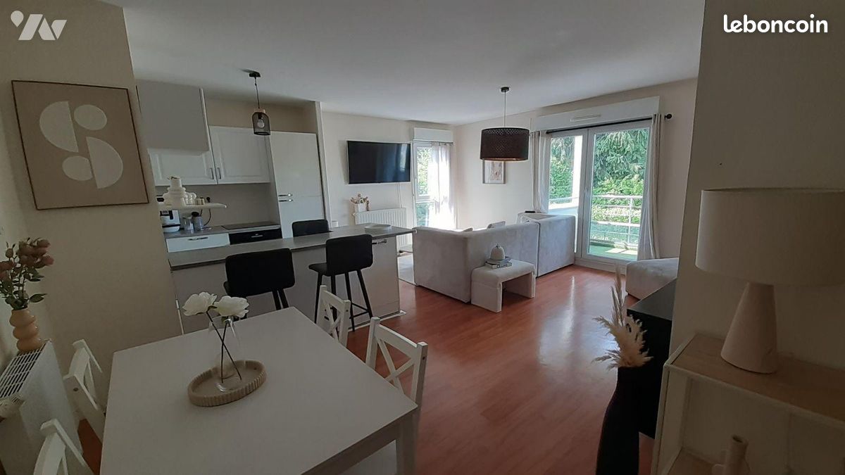 Appartement 4 pièces 77 m² · à Vitré · 77 m² · 890 €