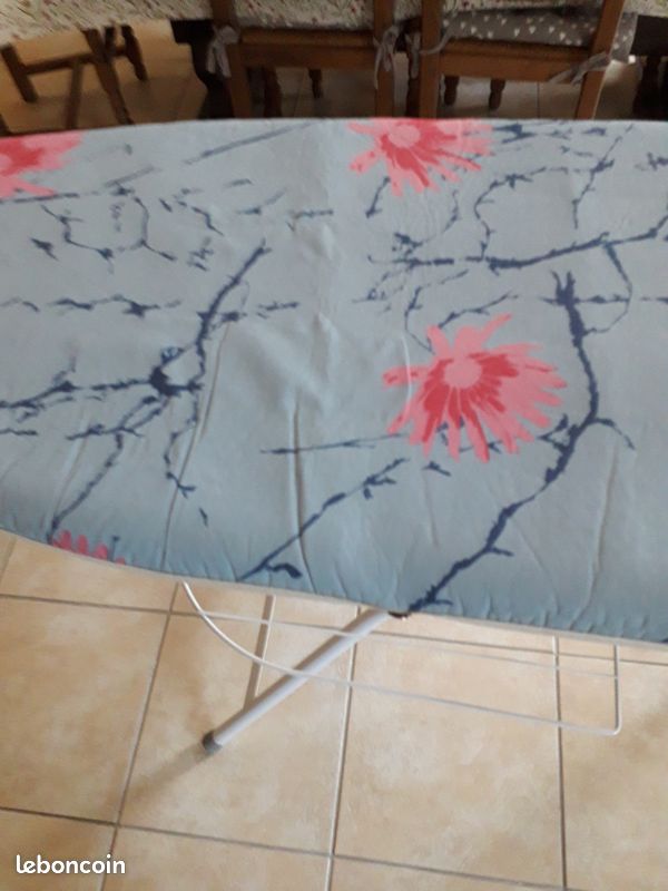 Table de repassage pour centrale vapeur (image 4)