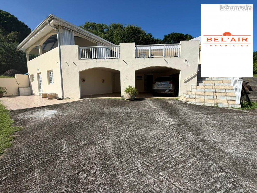 Maison 6 pièces 210 m² · à Le Robert · 210 m² · 495 000 €