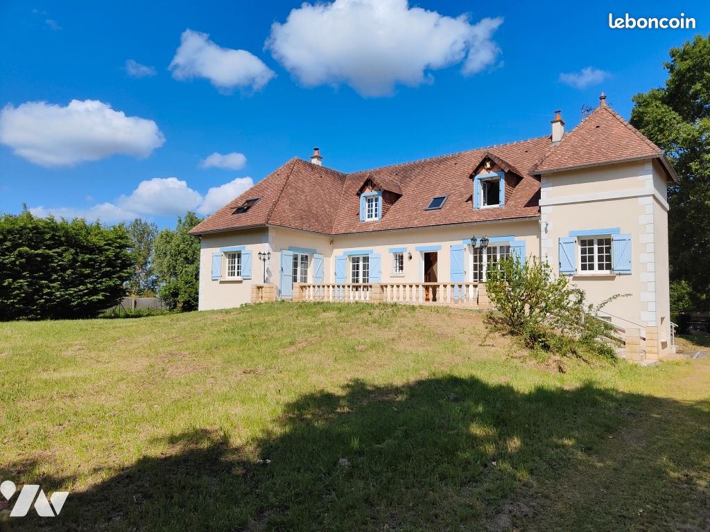 Maison 10 pièces 225 m² · à La Croix-en-Touraine · 225 m² · 515 000 €