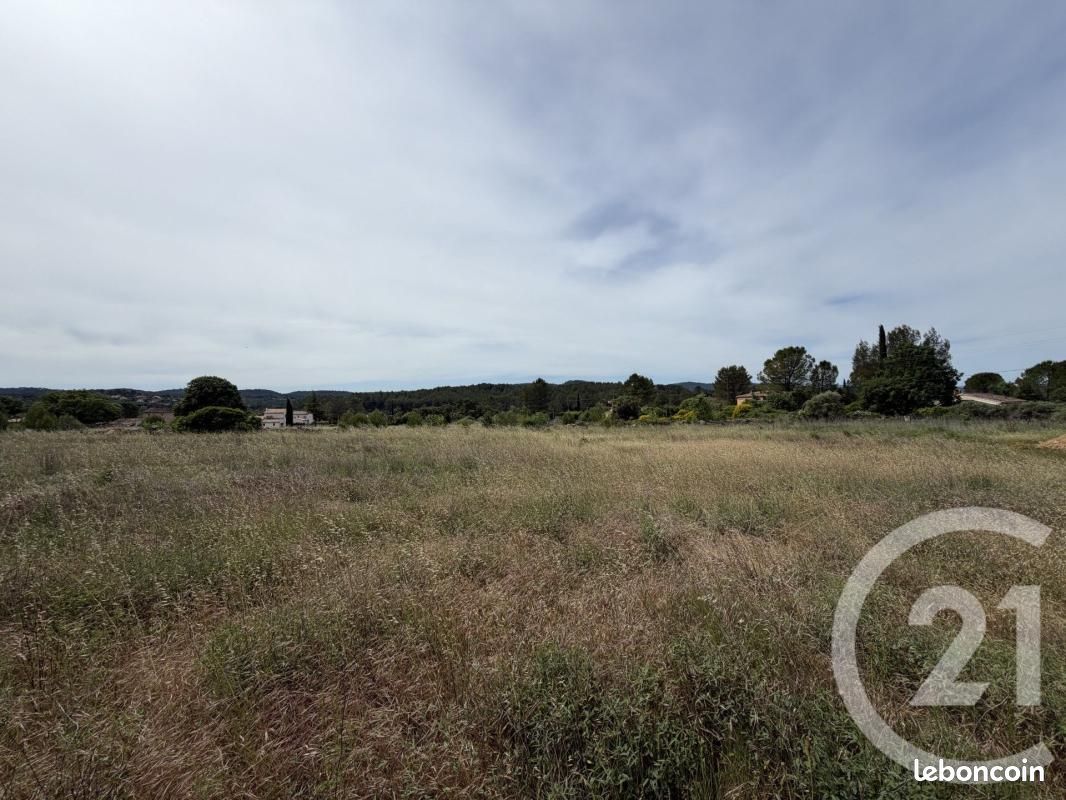 Terrain 1 167 m² Carces · à Carcès · 148 000 €