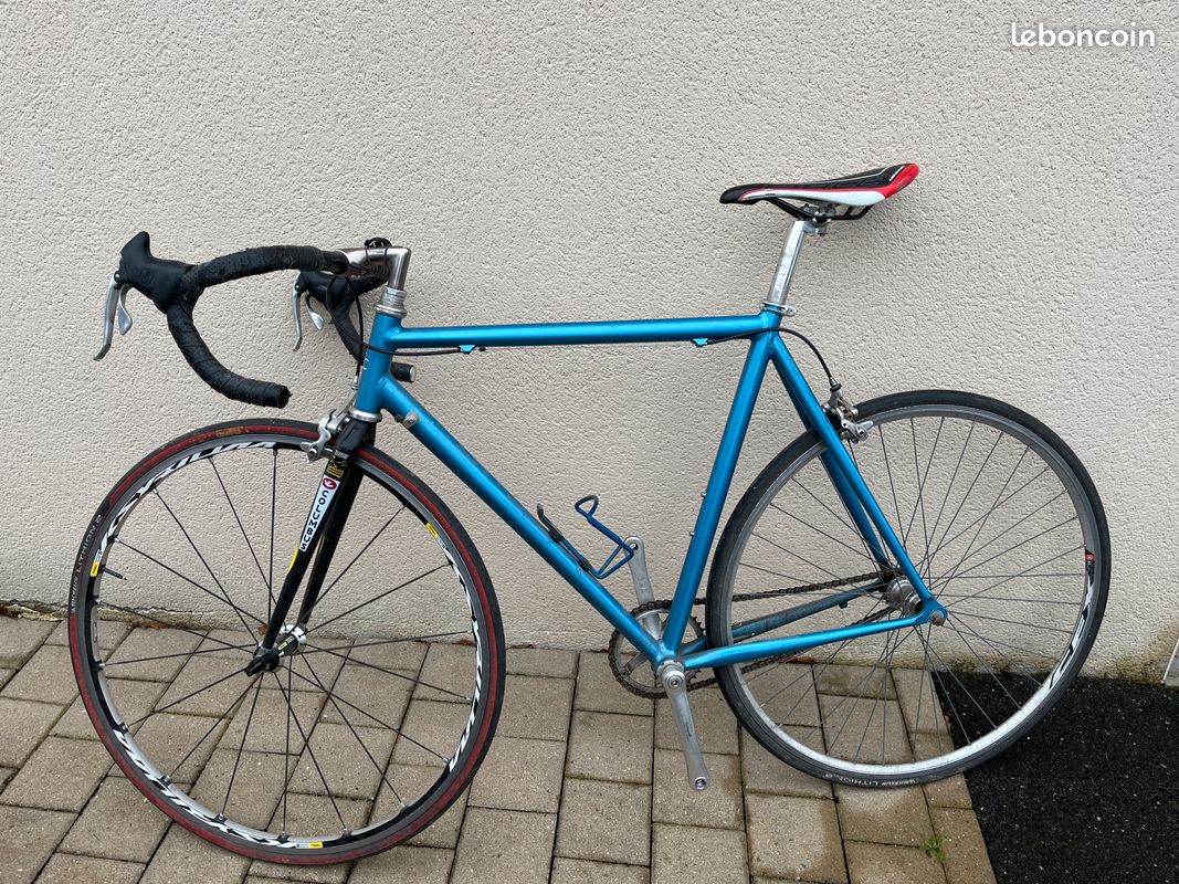 Vélo pinarello (image 1)