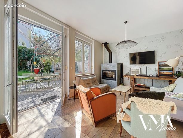 Maison 8 pièces 210 m²