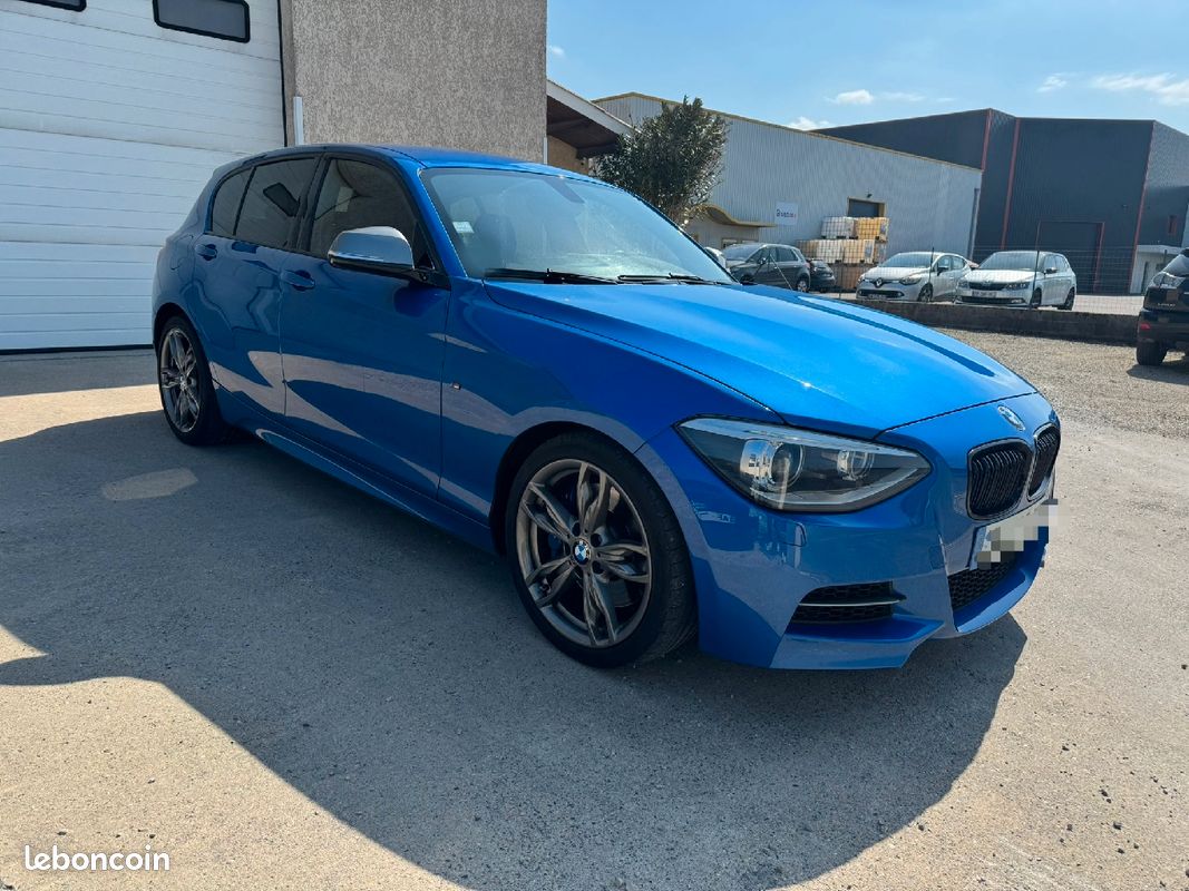 Bmw M135i bleu Estoril 3.0l 320cv propulsion (image 4)