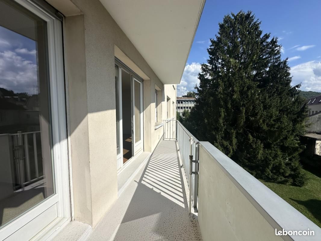 Appartement 2 pièces 51 m² · à Lons-le-Saunier · 51 m² · 598 €/mois
