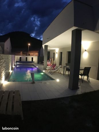 BOISEJOUR T4 piscine privée dans copropriété proche châtaigneraie chu