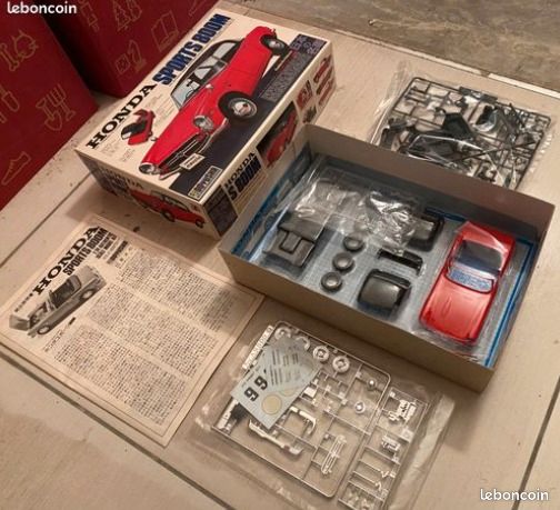 Maquette Miniature Kit Honda S800 (image 1)
