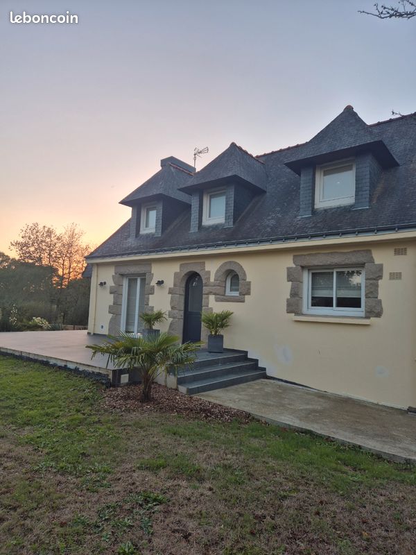 Maison 8 pièces 140 m² · à Plescop · 140 m² · 560 000 €