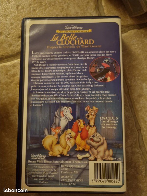 Cassette vhs la belle et le clochard (image 3)