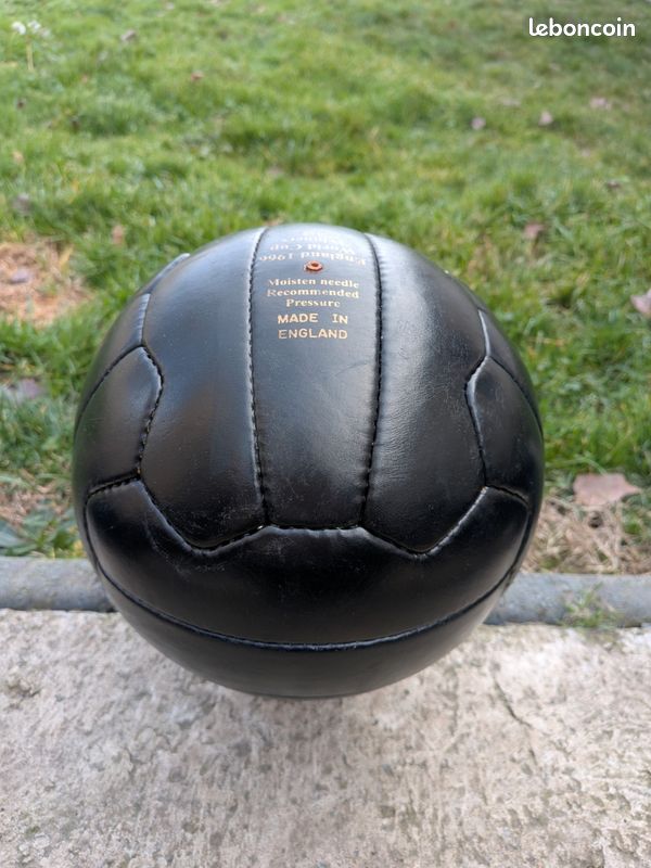 Ballon De Football Slazenger 25 - Coupe Du Monde 1966 - Taille 5 En Cuir - Vintage Neuf