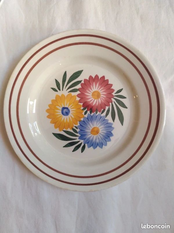 Assiettes plates anciennes en terre de fer Choisy-le-Roi (image 7)